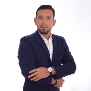 Lcdo. Carlos Banchon